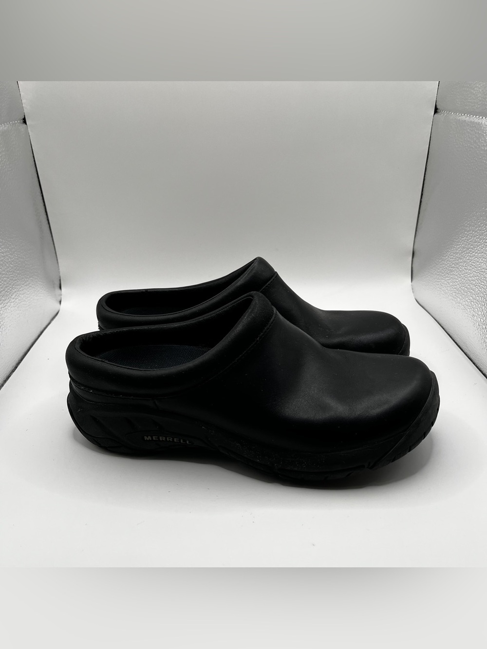 Merrell Encore Nova 4 black leather slip on clogs size 6 EUC - Picture 2 of 10